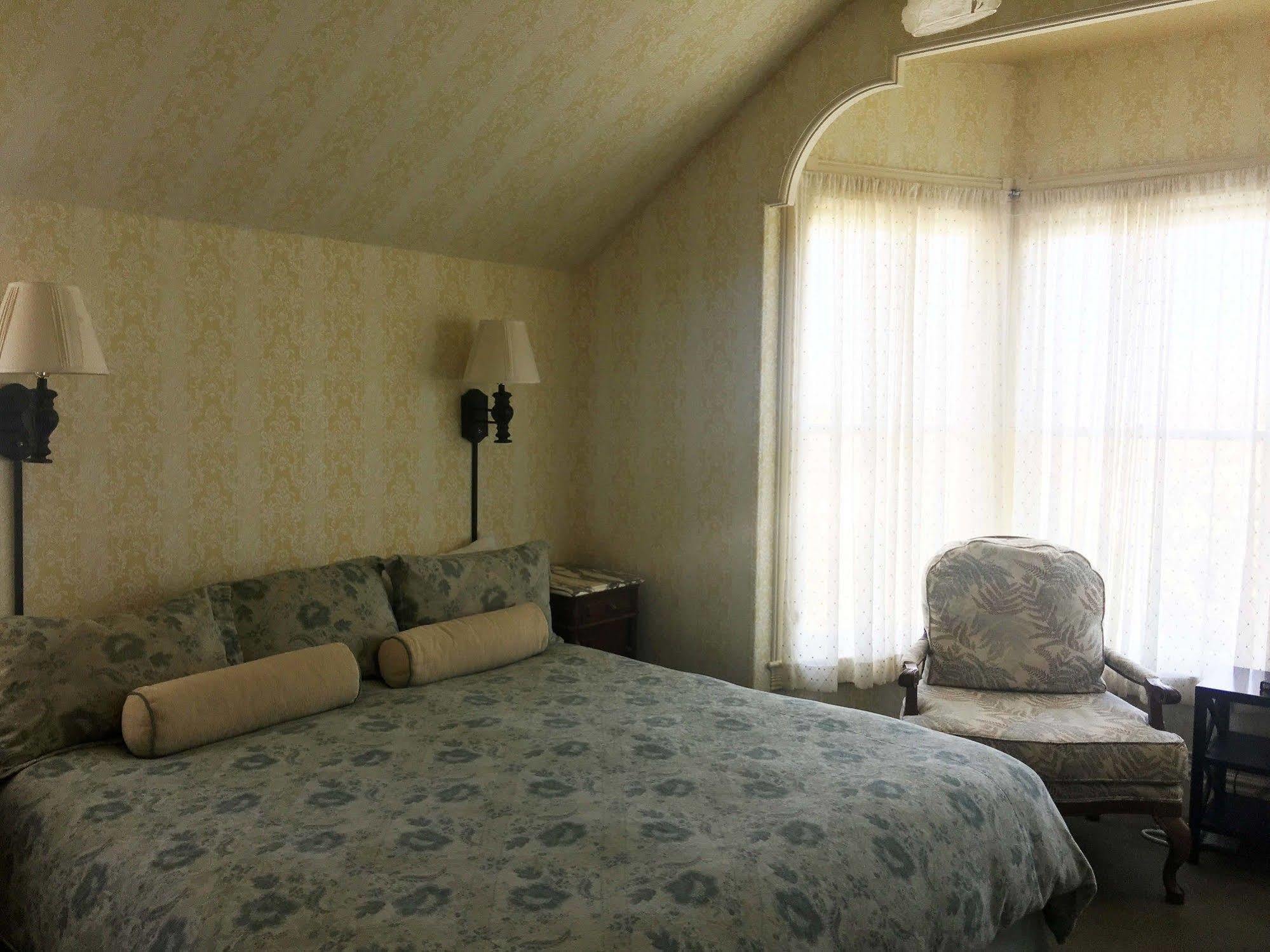Gosby House Inn, A Four Sisters Inn Pacific Grove Exterior foto